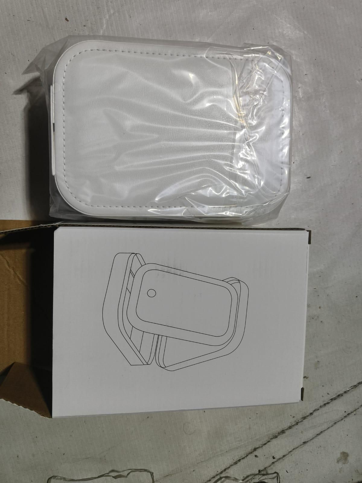 Premium Leather Jewelry Organizer with Built-in LED Mirror – Portable Travel Case for Rings, Earrings & Necklaces 💍✨💄